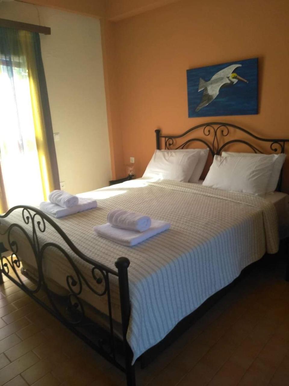 Dionisis Apartments Kounopetra Ngoại thất bức ảnh